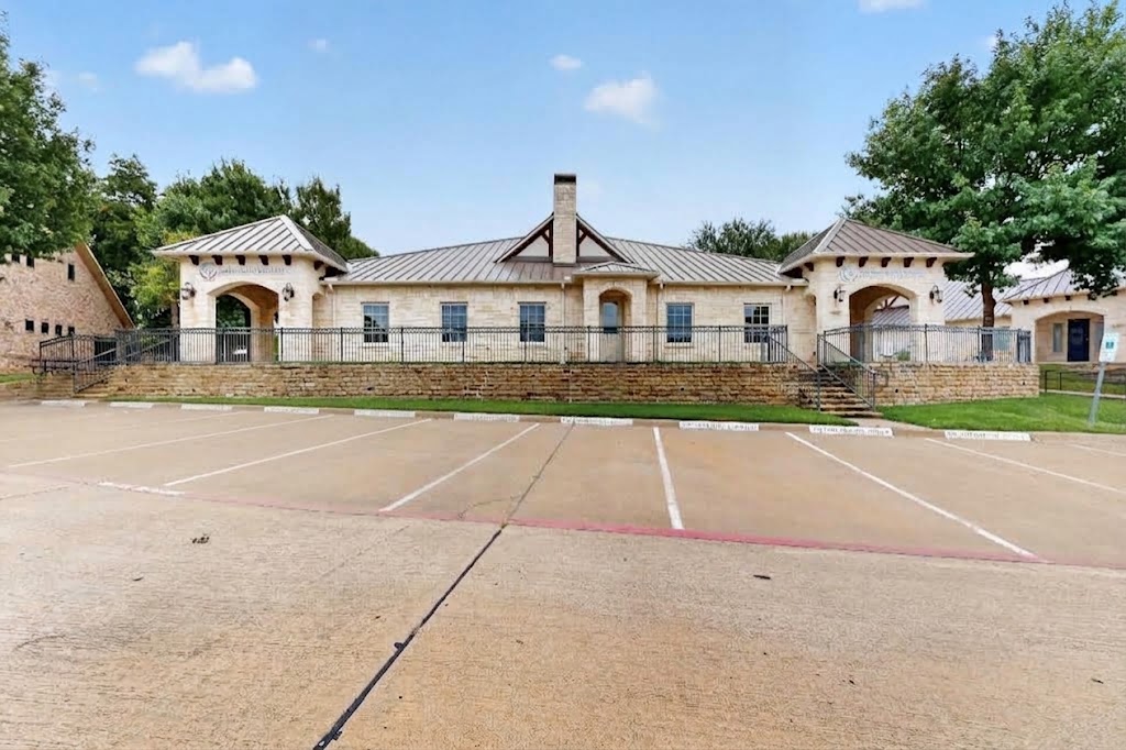 Versatile 6,146-SF Professional Office Building with 27 Parking Spaces in McKinney’s Eldorado Park Subdivision